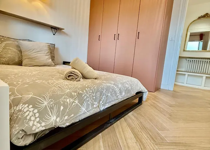 Royal Rock River Apartment